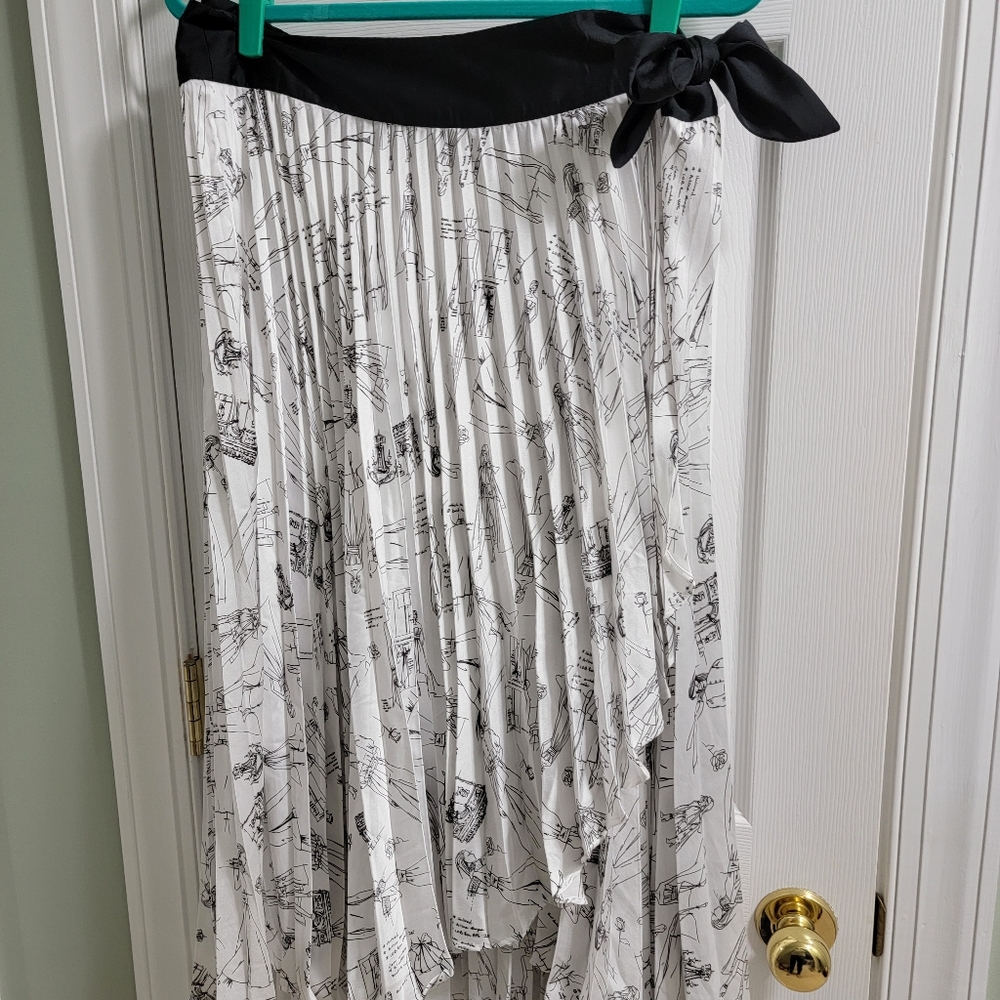 White House Black Market wrap skirt size 14 high low hemline